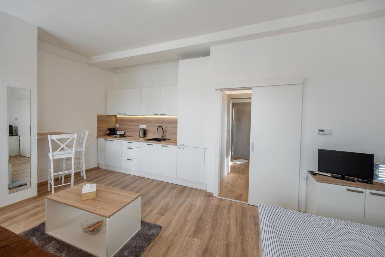 Soho Apartment Písek Exterior photo